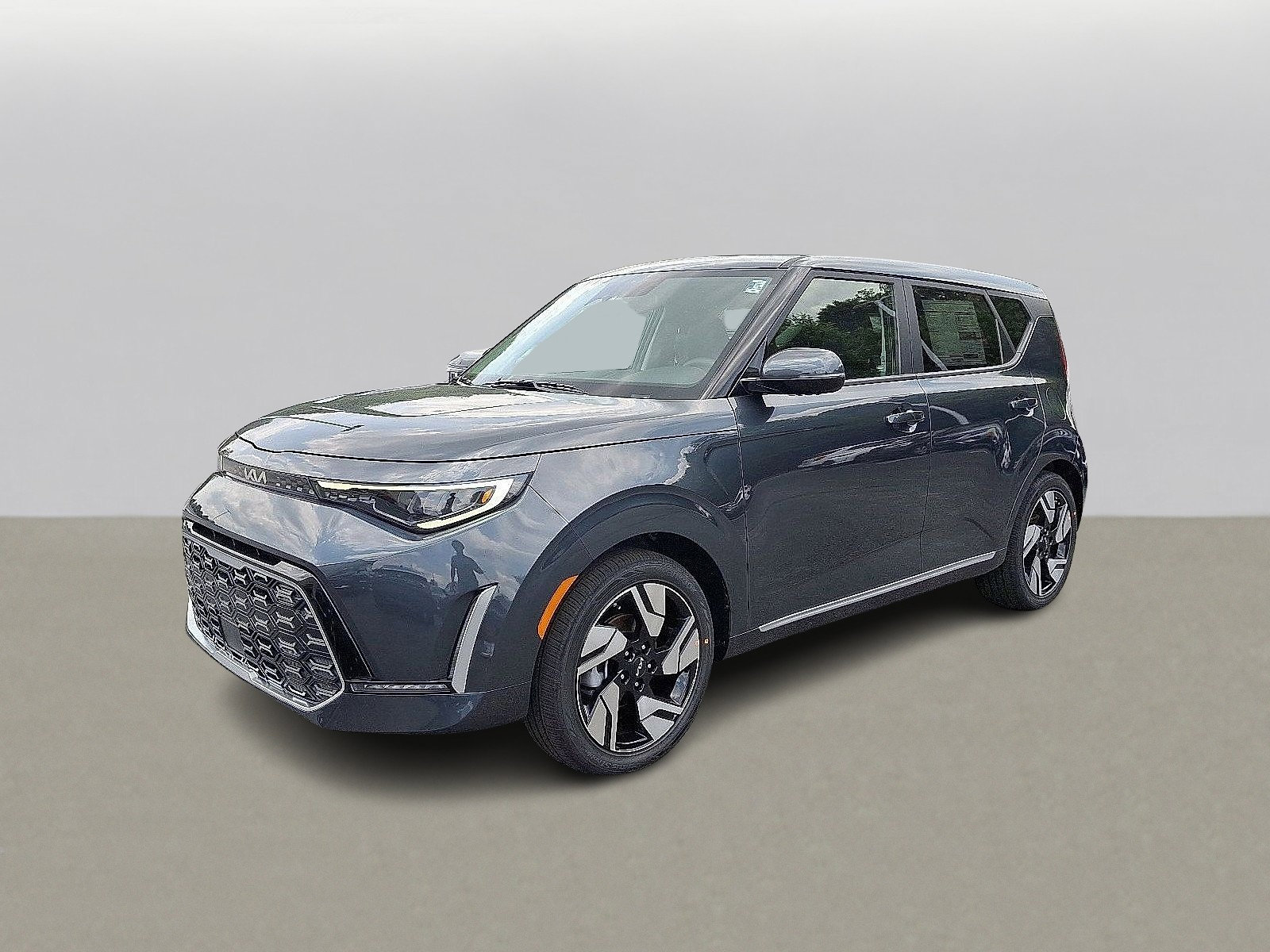 2025 Kia Soul GT-Line photo 2
