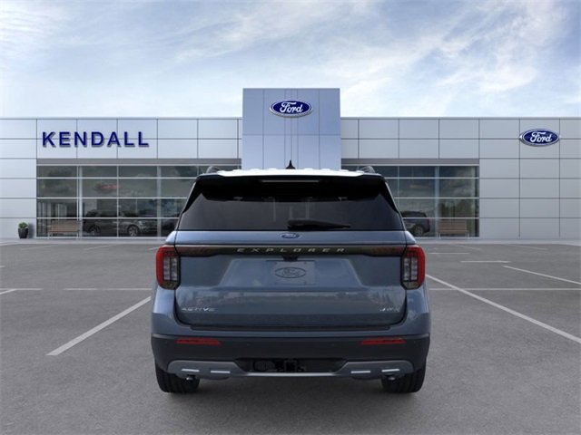 2025 Ford Explorer photo 4