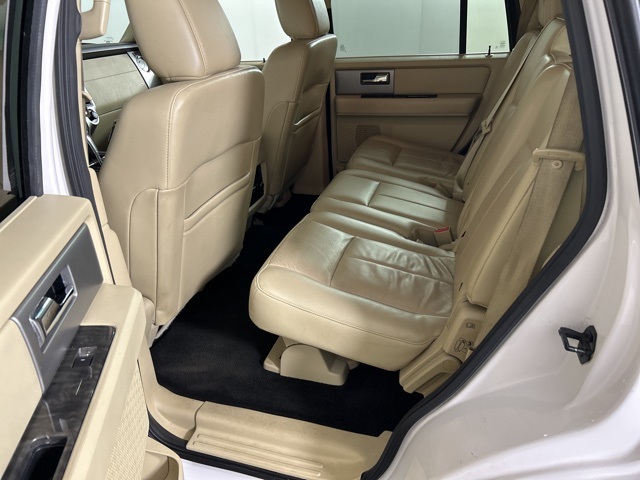2016 Ford Expedition Limited photo 18
