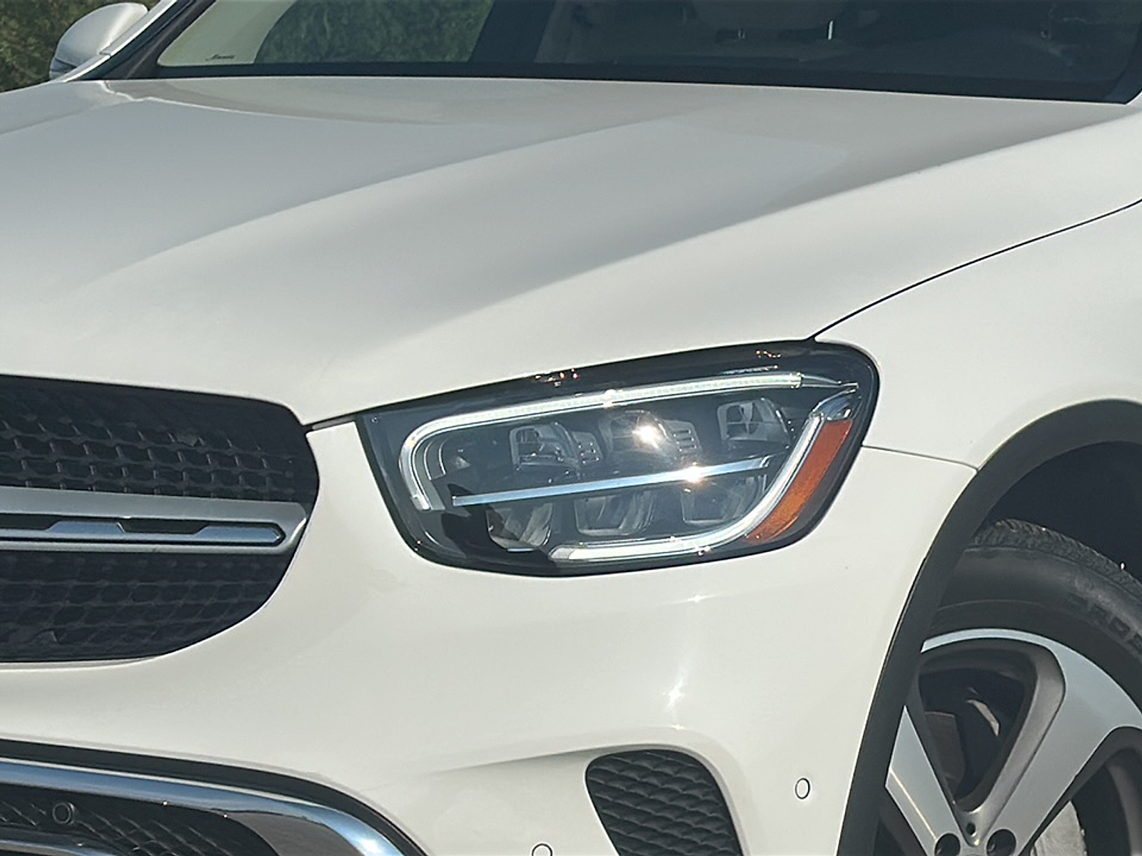 2021 Mercedes Benz GLC 300 4MATIC Coupe photo 2
