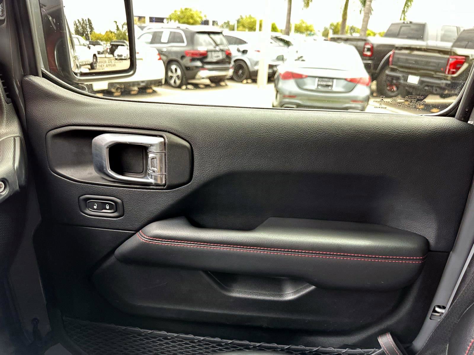 2019 Jeep Wrangler Unlimited Rubicon photo 21