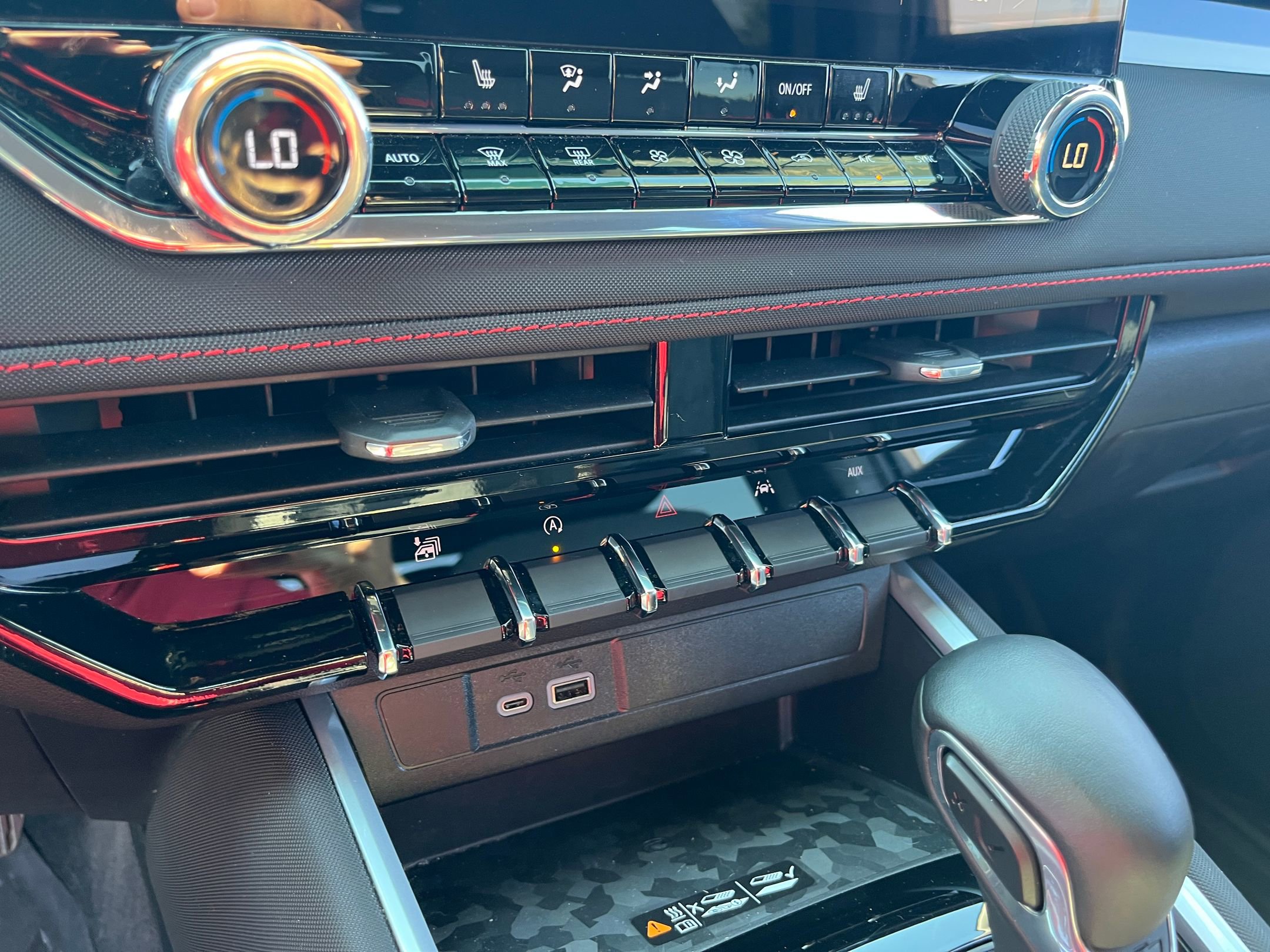 2023 Chevrolet Colorado Z71 photo 21