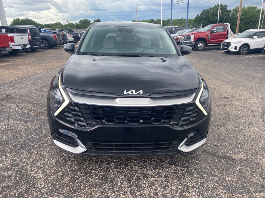 2024 Kia Sportage EX photo 2