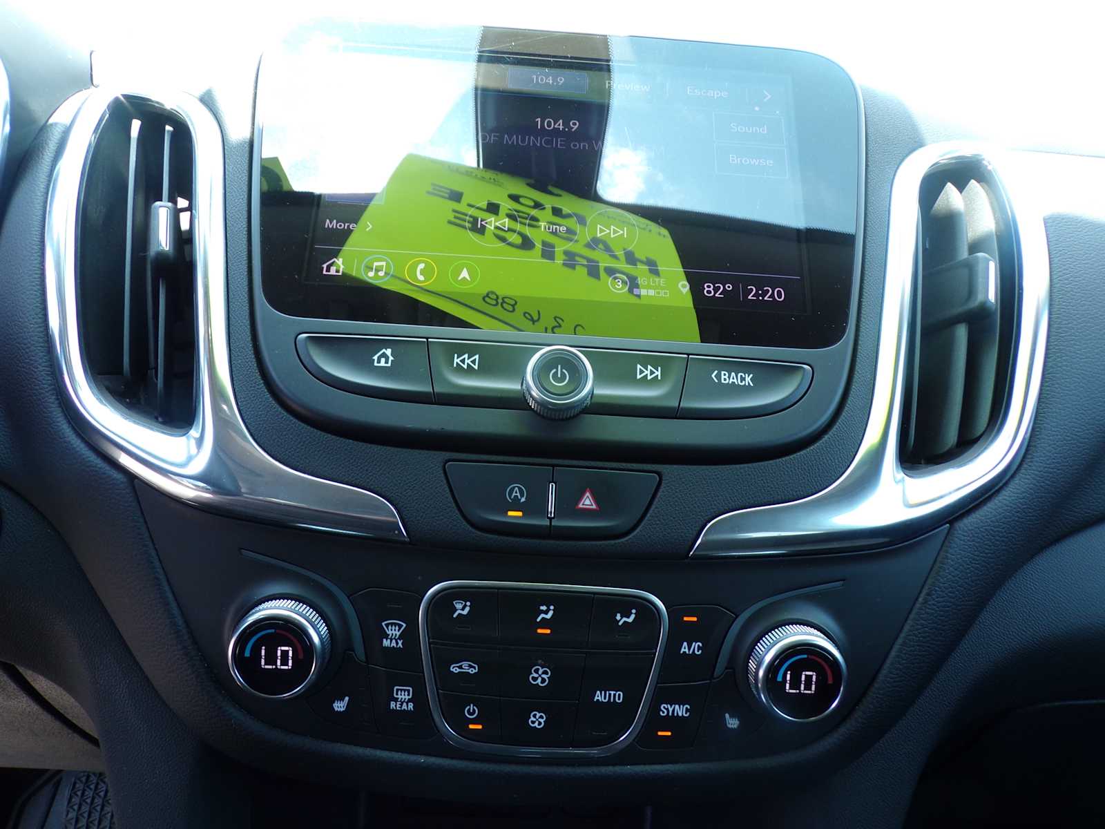 2022 Chevrolet Equinox LT photo 9