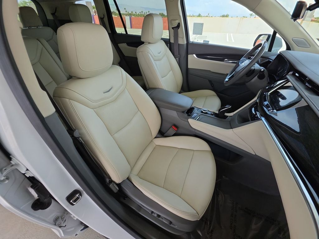 2022 Cadillac XT6 Premium Luxury photo 26