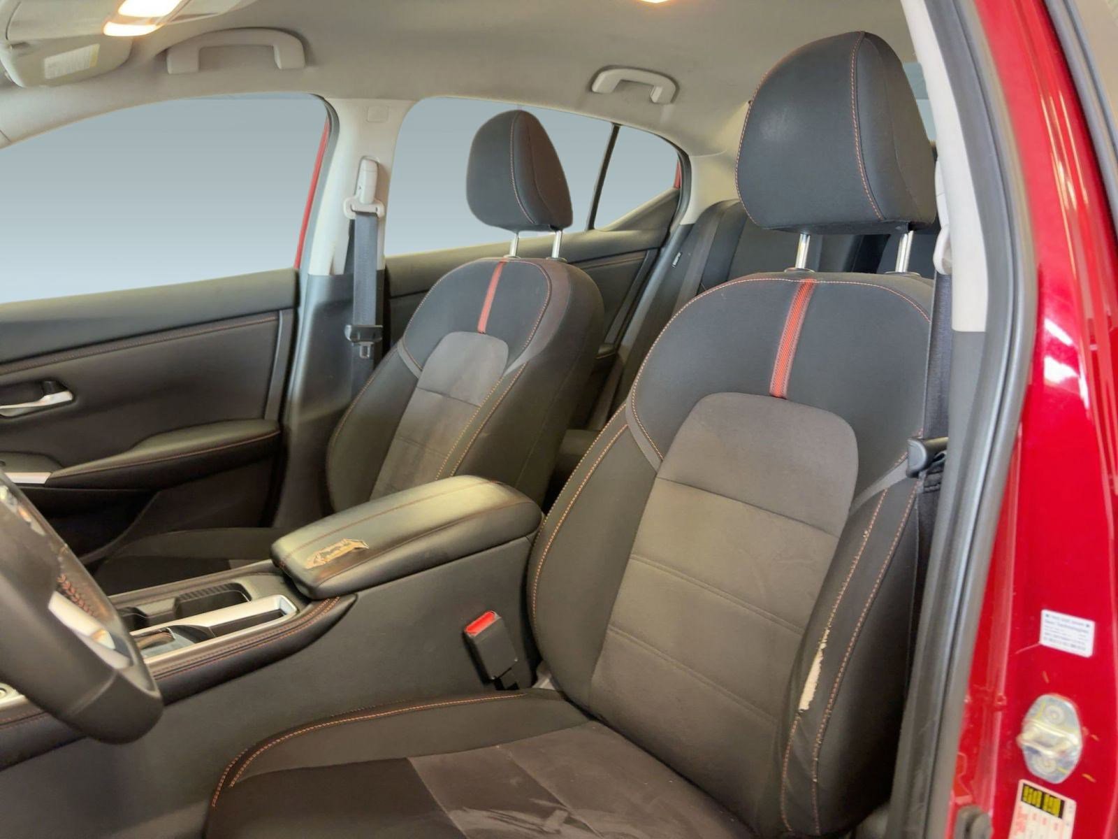 2022 Nissan Sentra SR photo 4