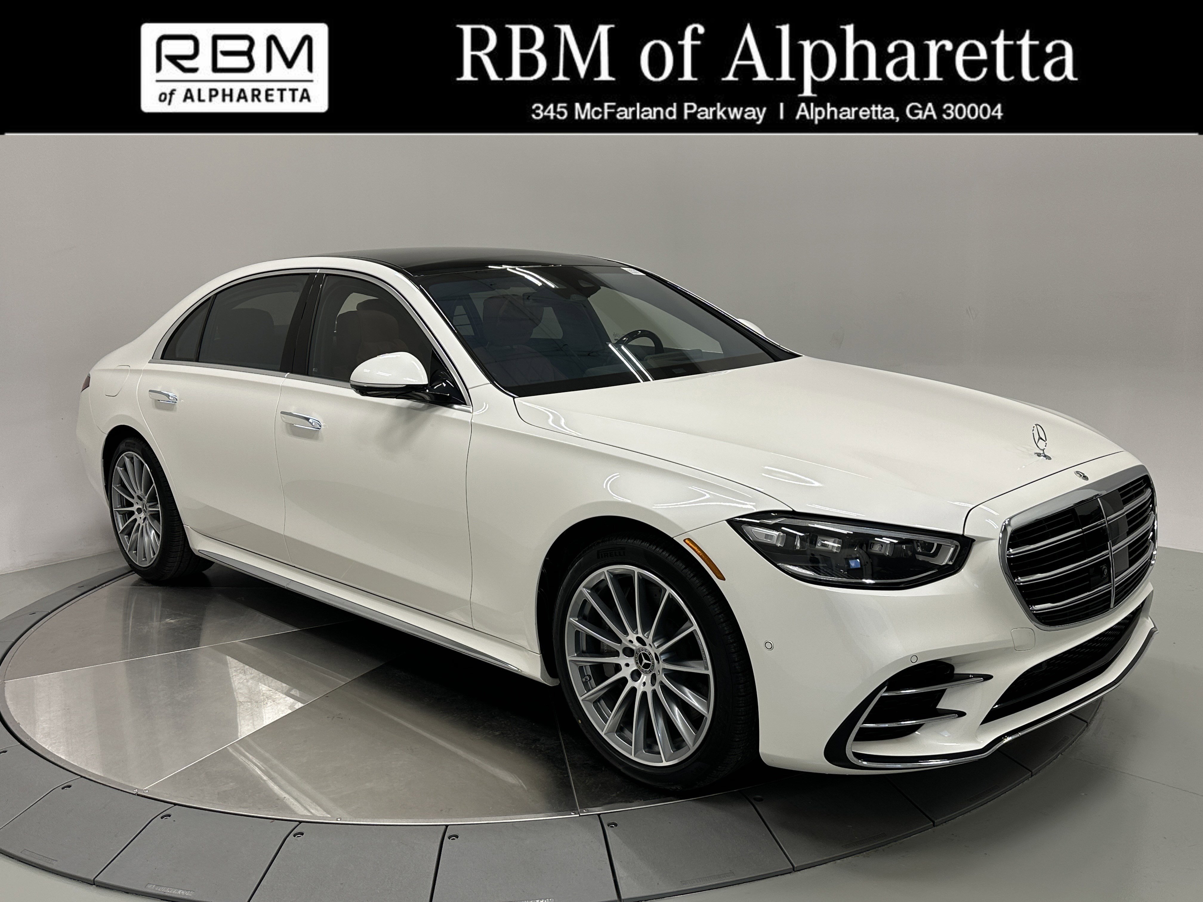 2023 Mercedes-Benz S-Class S 580e's photo