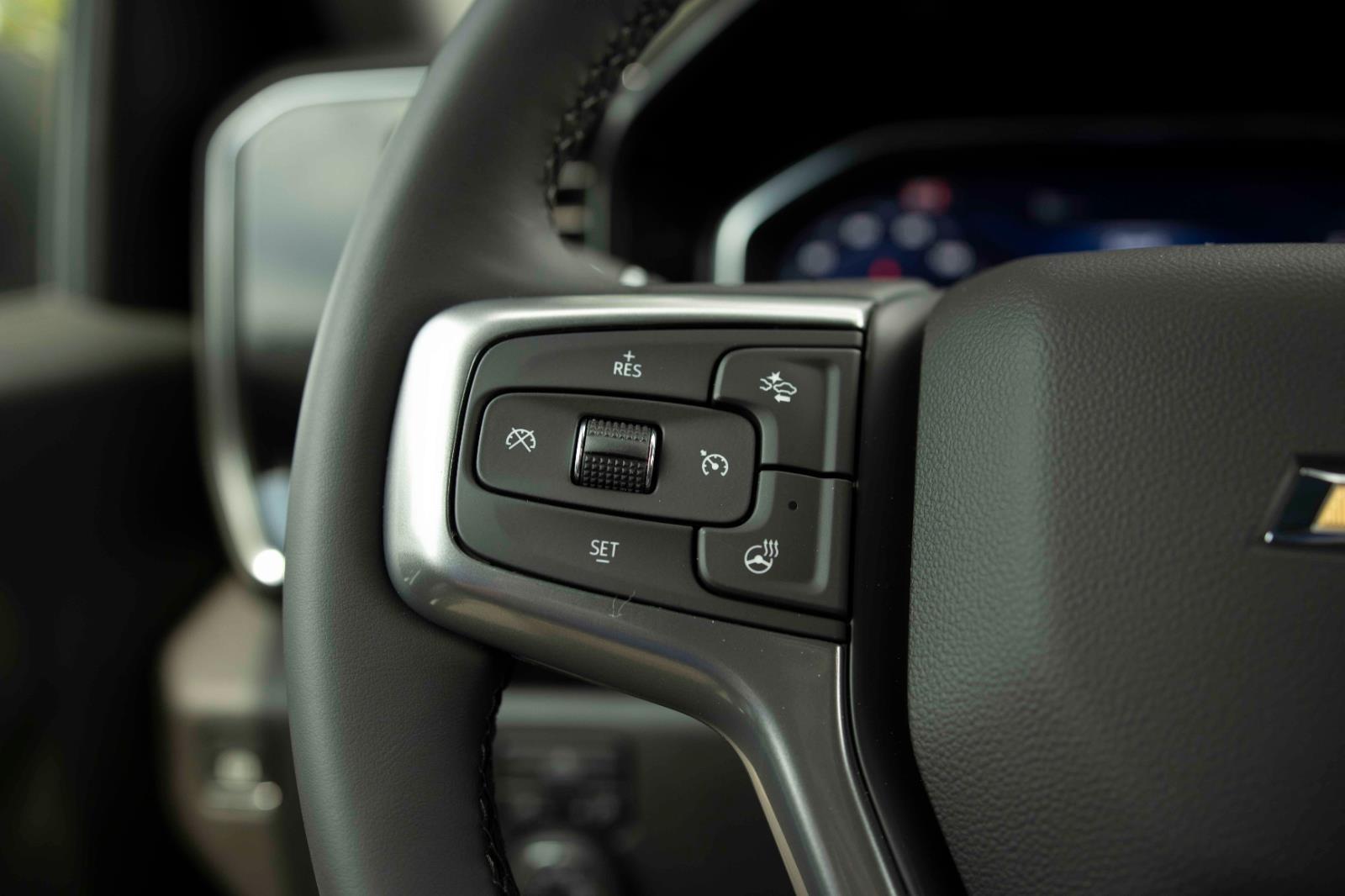 2025 Chevrolet Silverado 1500 LT photo 11