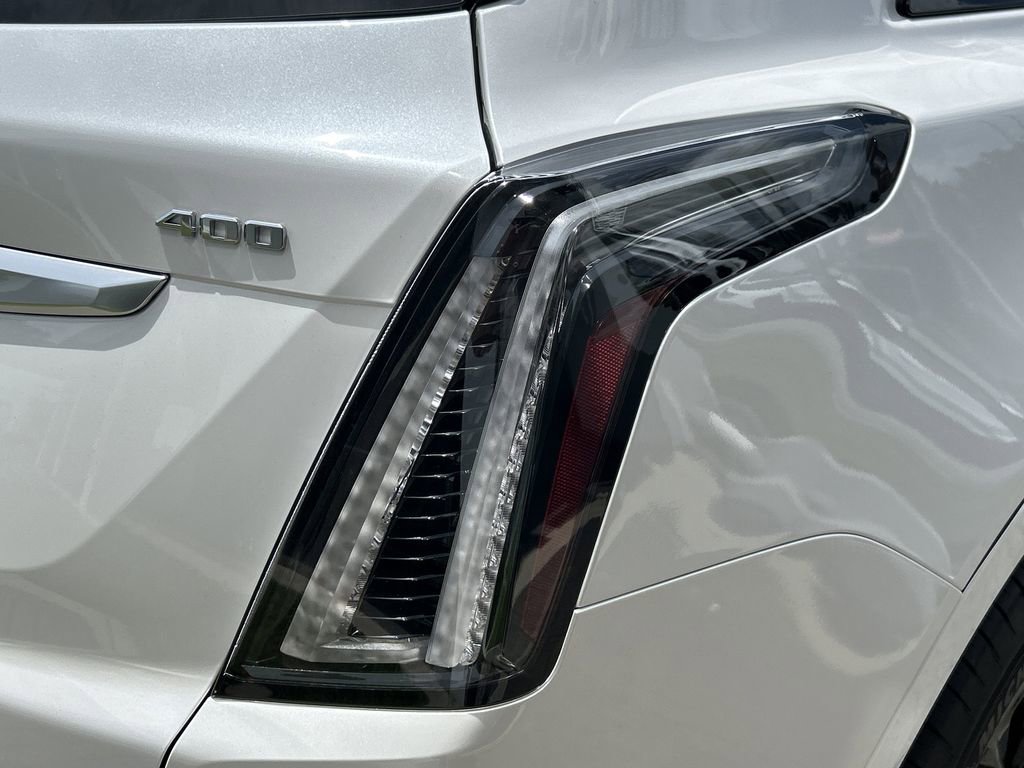 2025 Cadillac XT5 Sport photo 8