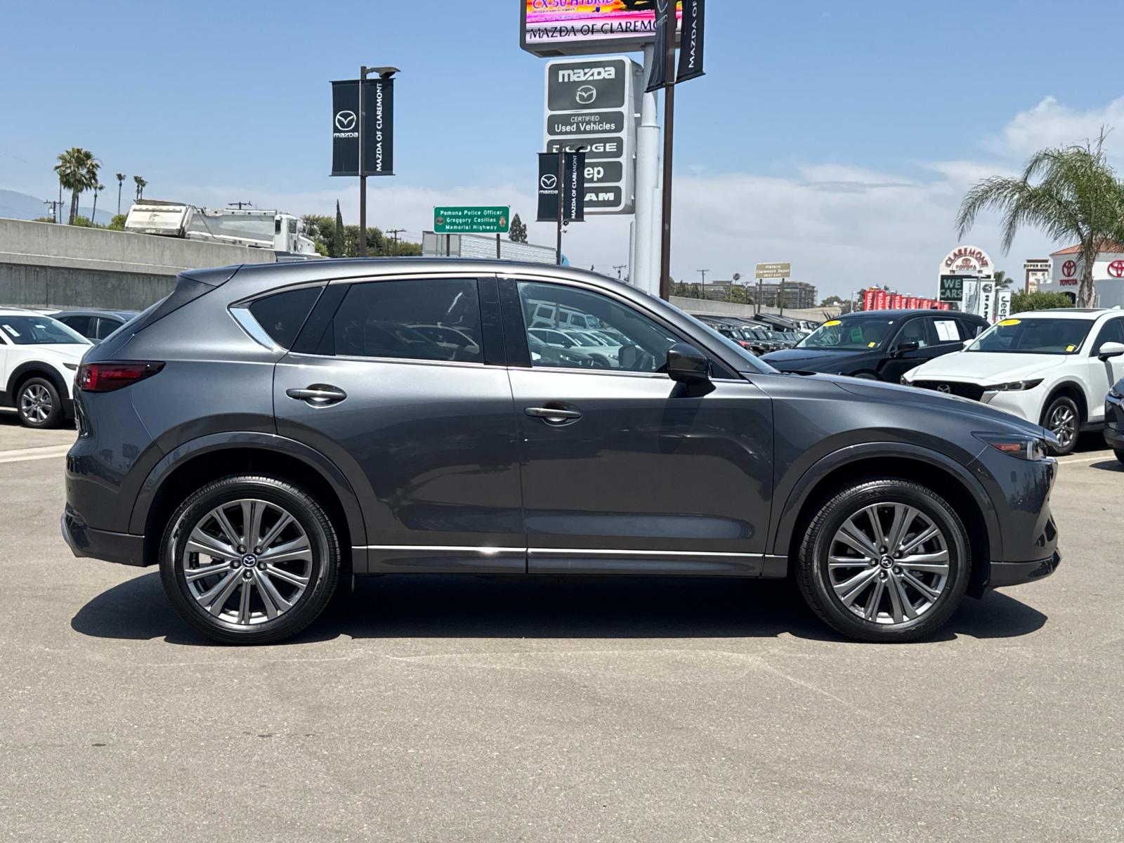 2025 Mazda CX-5 2.5 Turbo Signature photo 2