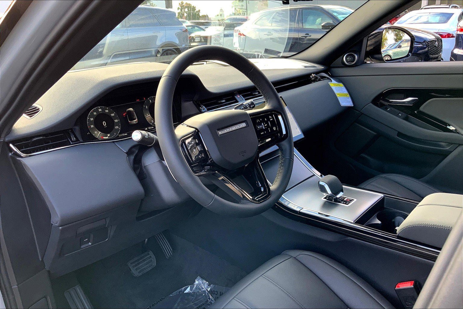 2026 Land Rover Range Rover Evoque S photo 5