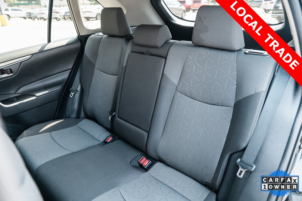 2021 Toyota RAV4 XLE photo 24