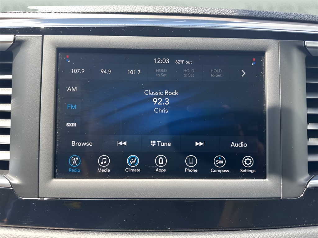 2021 Chrysler Voyager LX photo 18