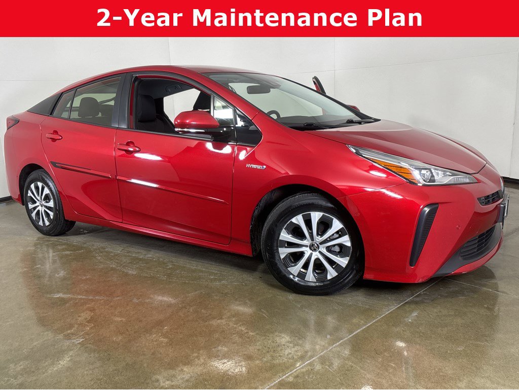 2019 Toyota Prius LE's photo