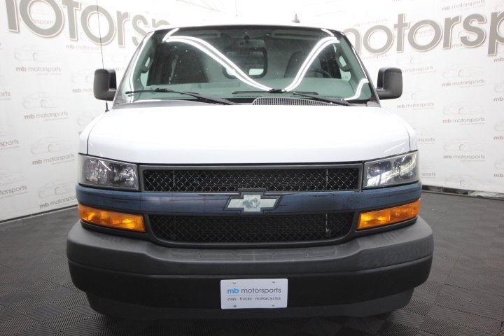 2018 Chevrolet Express 2500 Work Van photo 3