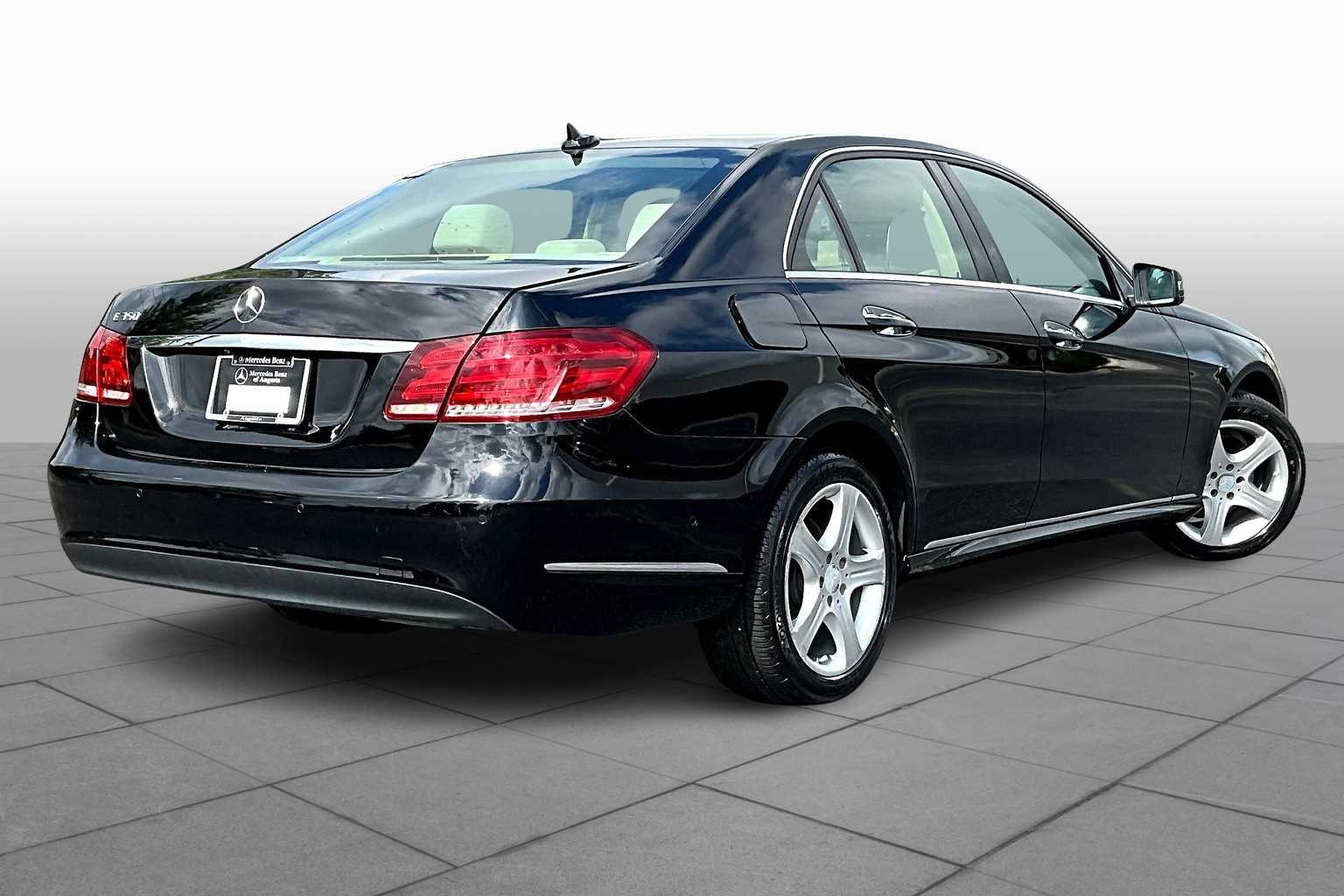 2016 Mercedes Benz E 350 photo 11