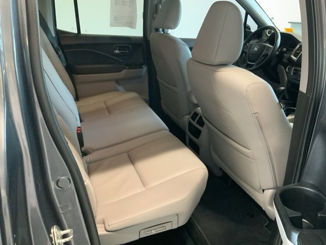 2019 Honda Ridgeline RTL photo 35
