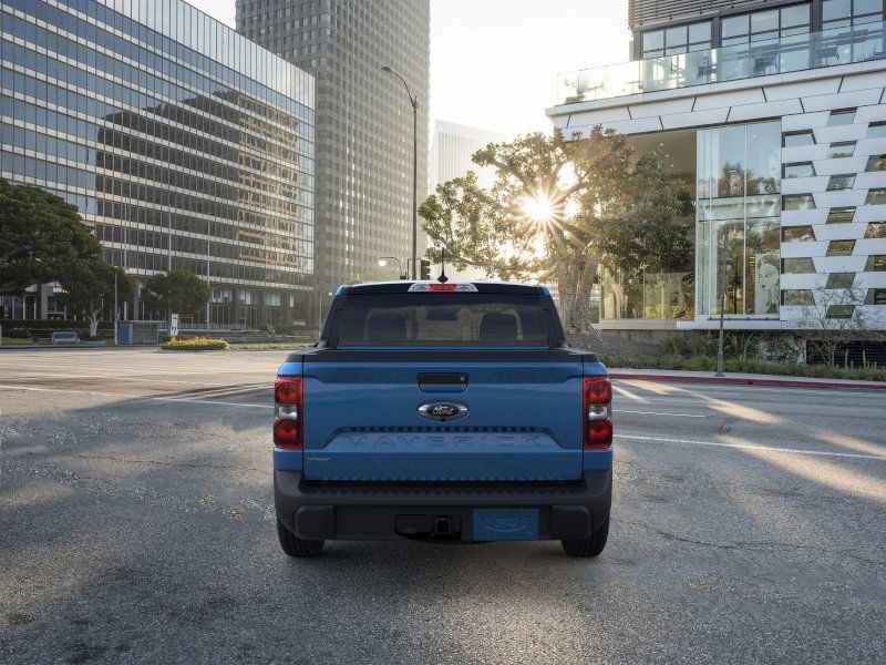 2024 Ford Maverick XLT photo 2