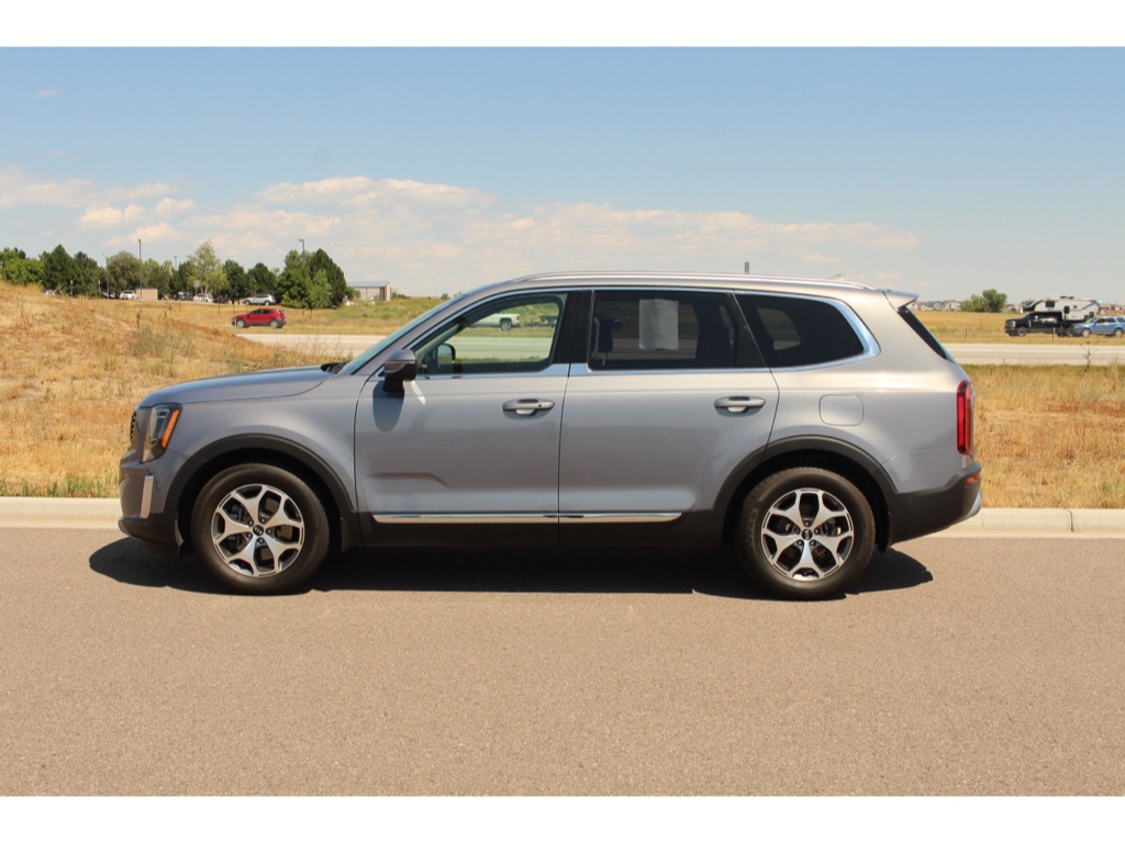 2021 Kia Telluride EX photo 2