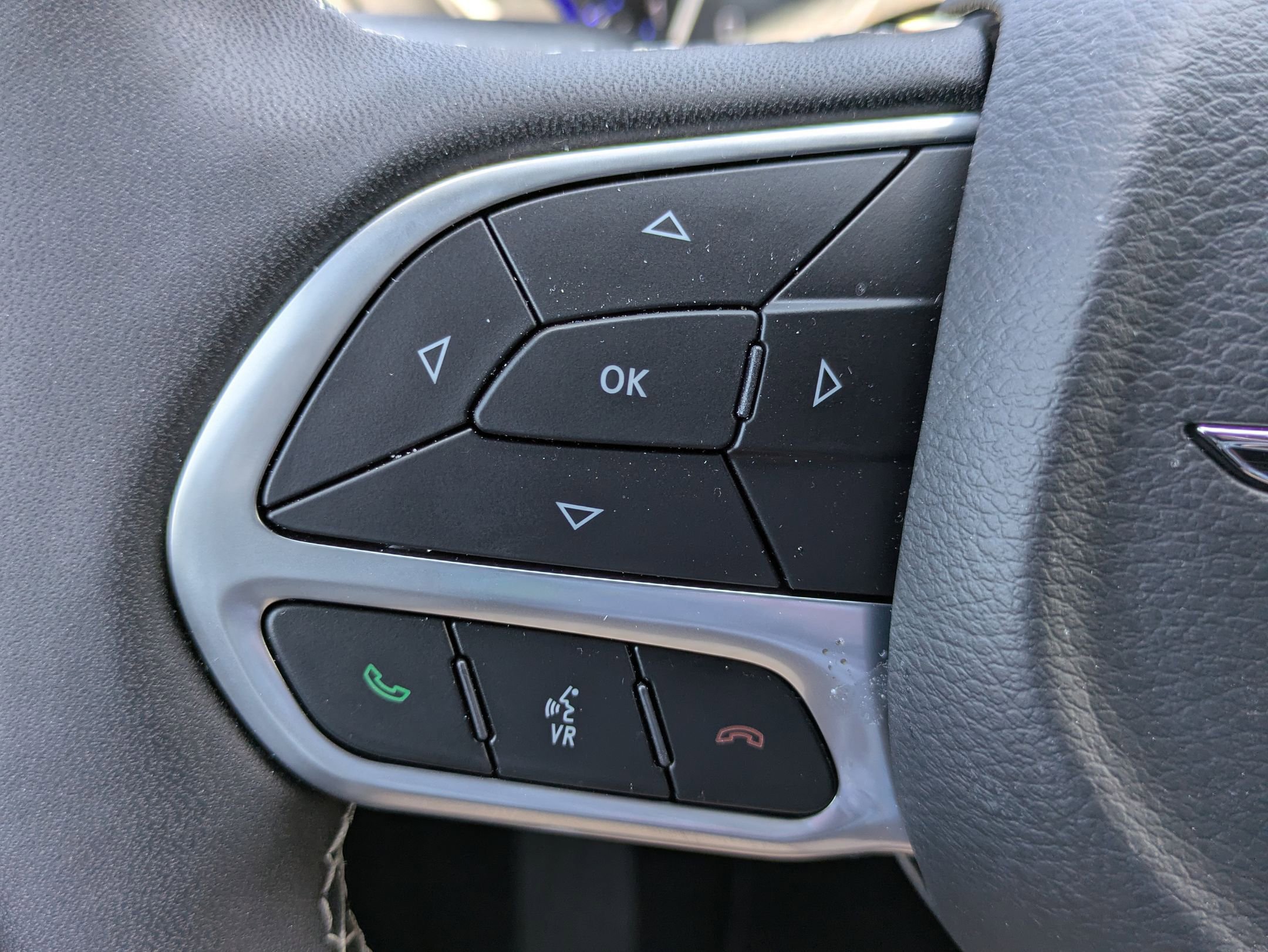 2025 Chrysler Voyager LX photo 14