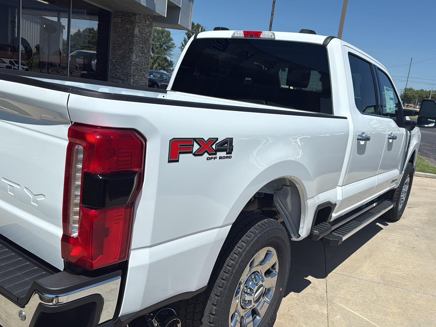 2026 Ford F-250 Lariat photo 17