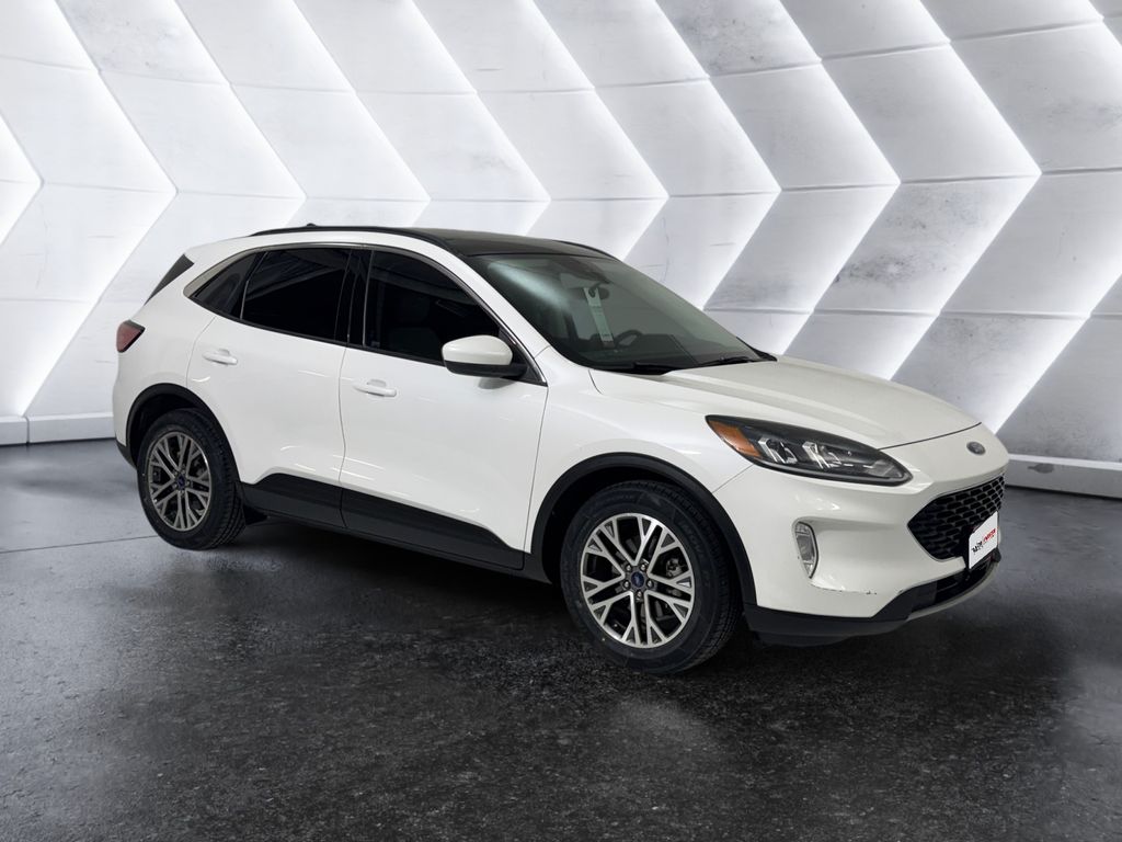 2021 Ford Escape SEL's photo