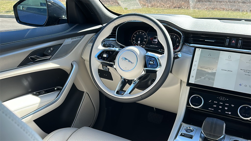 2026 Jaguar F-PACE P250 R-Dynamic S photo 26