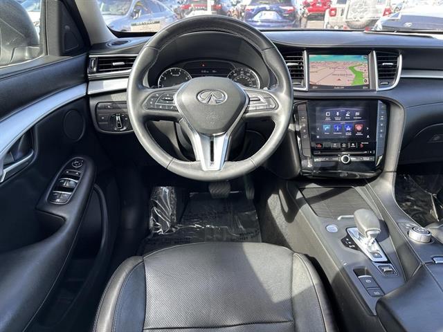 2019 Infiniti QX50 Essential photo 23