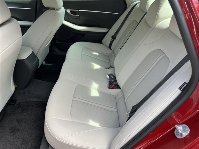 2026 Hyundai Sonata SE photo 4