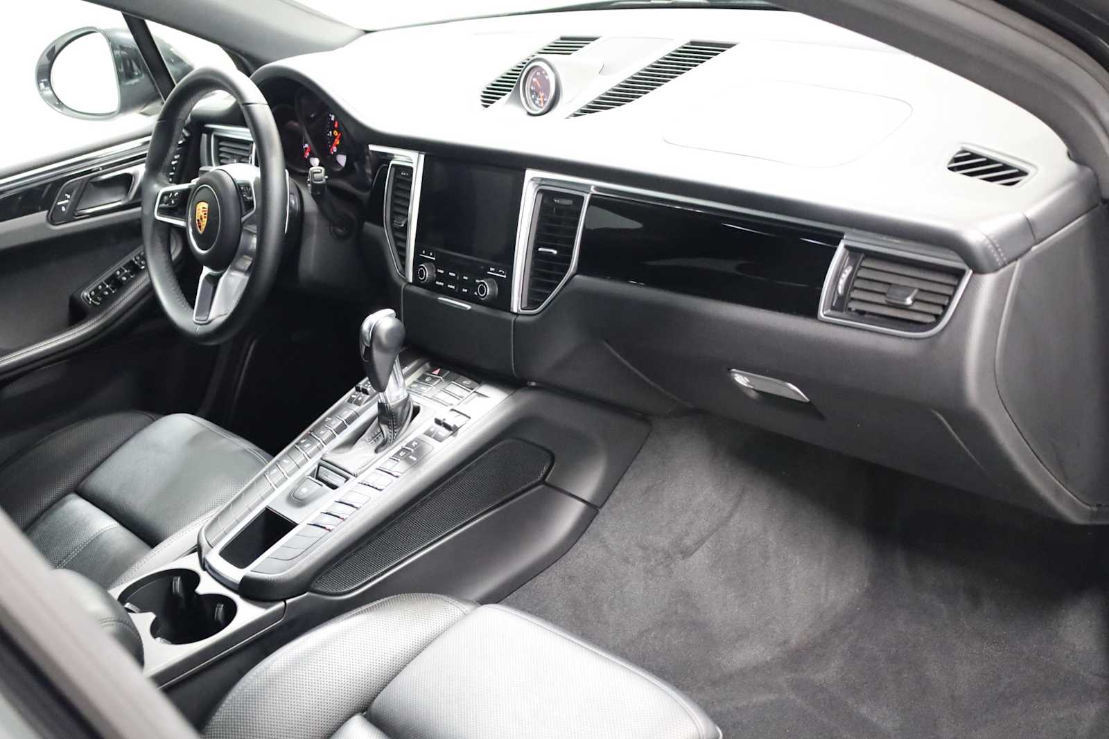 2018 Porsche Macan photo 5