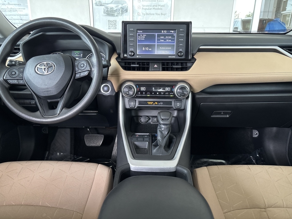 2022 Toyota RAV4 XLE photo 21