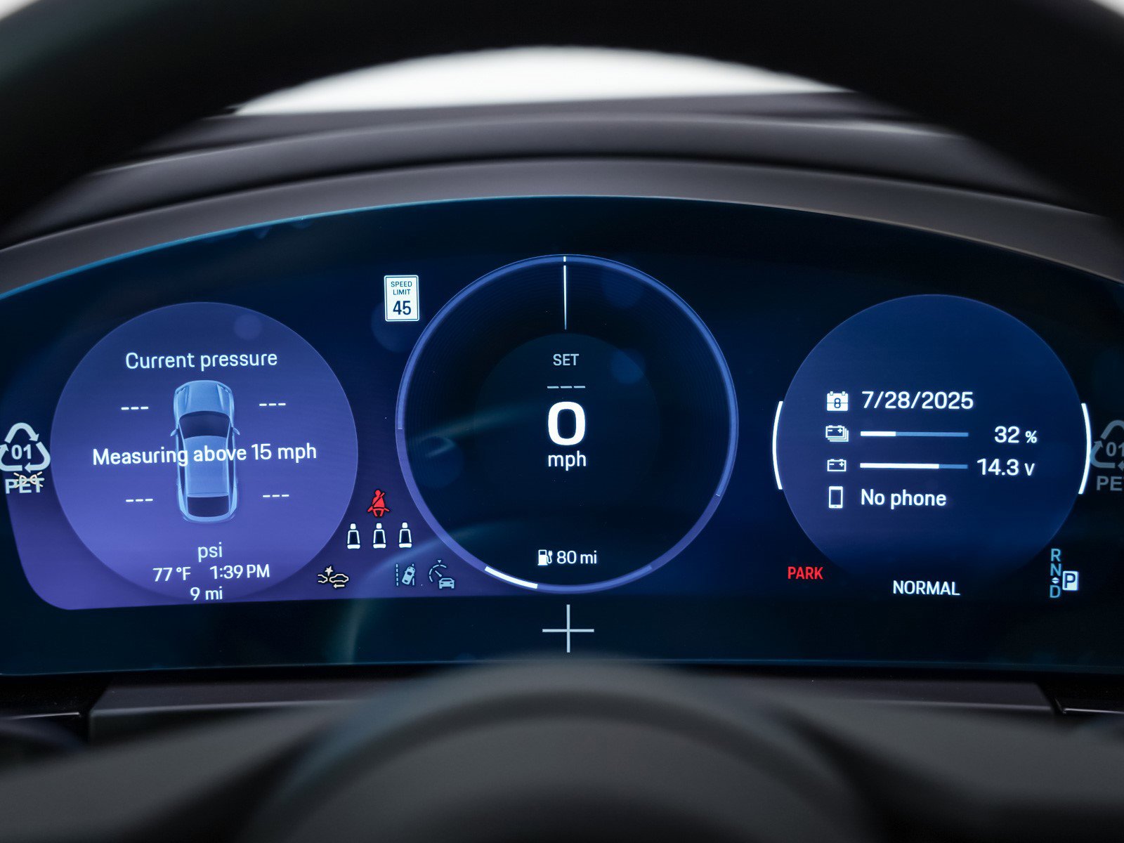2025 Porsche Macan Electric photo 17