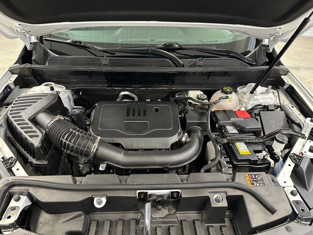 2023 Gmc Acadia SLE photo 36