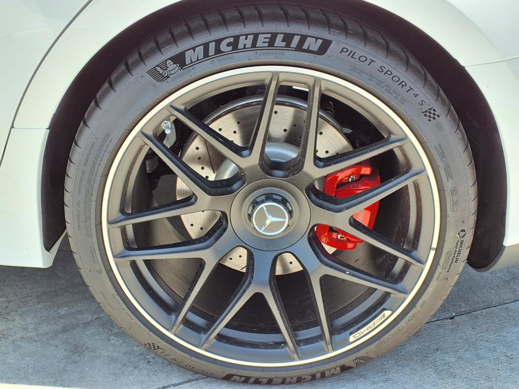 2024 Mercedes Benz AMG GT 43 photo 21