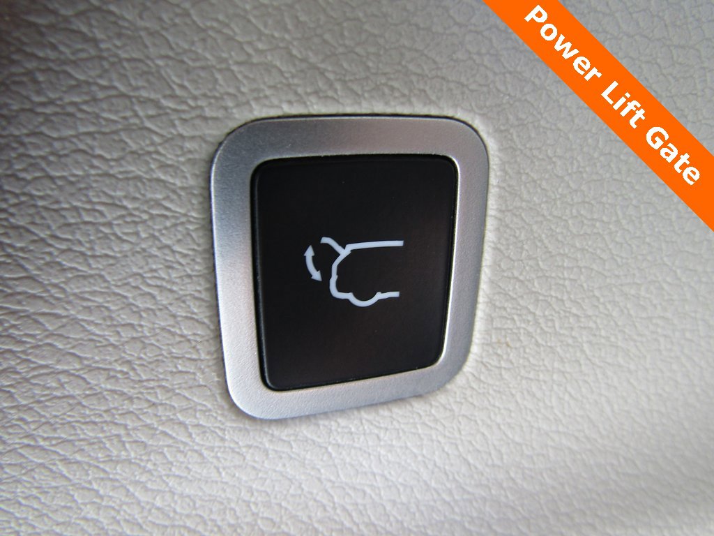 2022 Chrysler Pacifica Touring L photo 14