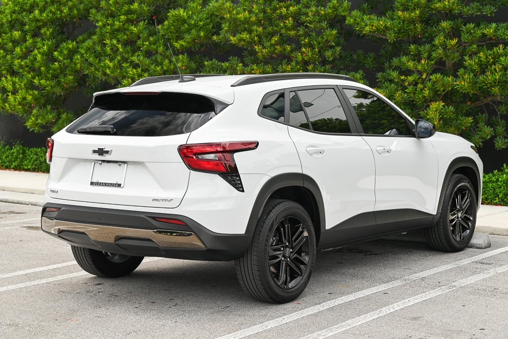 2025 Chevrolet Trax ACTIV photo 3