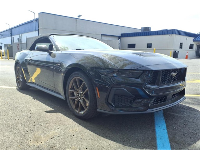 2025 Ford Mustang GT Premium's photo