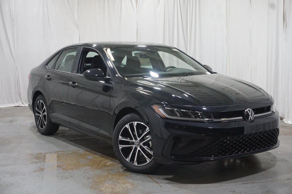 2025 Volkswagen Jetta 1.5T Sport photo 2