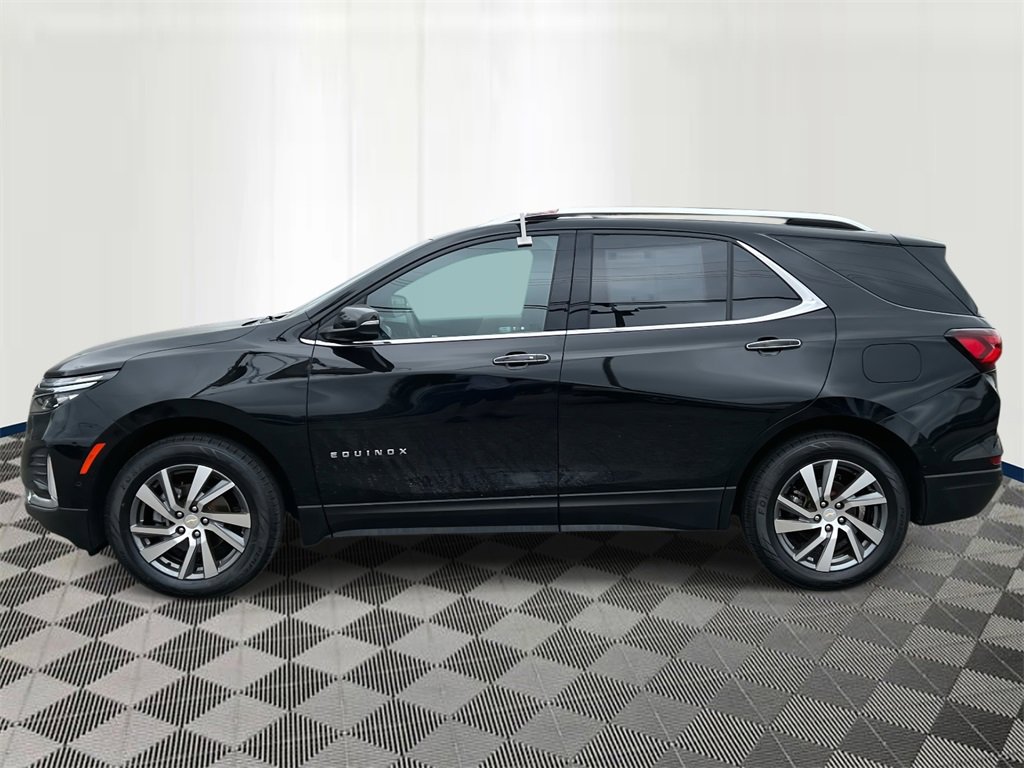 Used 2022 Chevrolet Equinox Premier with VIN 2GNAXXEV5N6119214 for sale in Eastpointe, MI