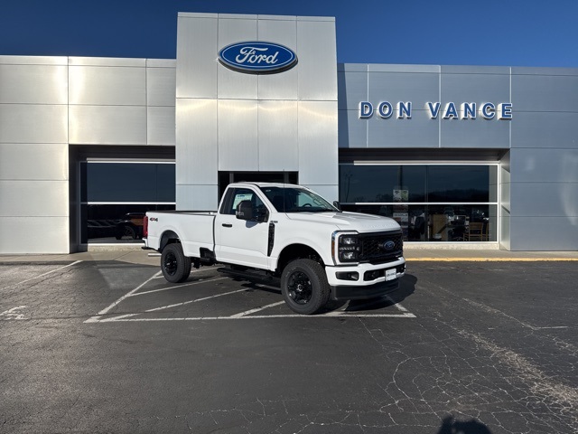 2026 Ford F-250 Super Duty XL's photo