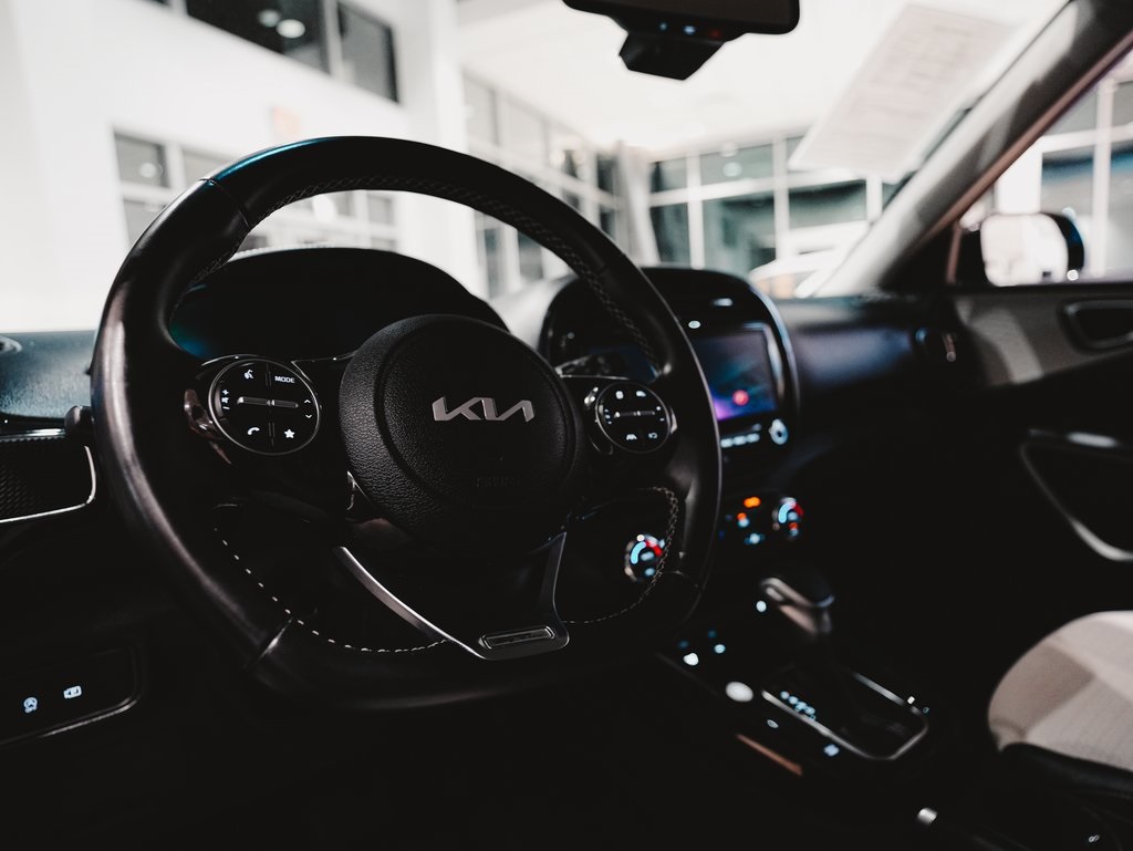 2023 Kia Soul GT-Line photo 16