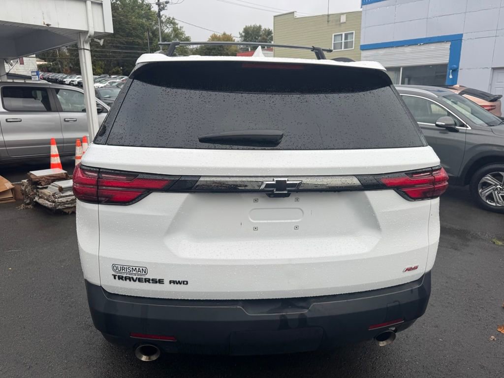 2023 Chevrolet Traverse RS photo 2