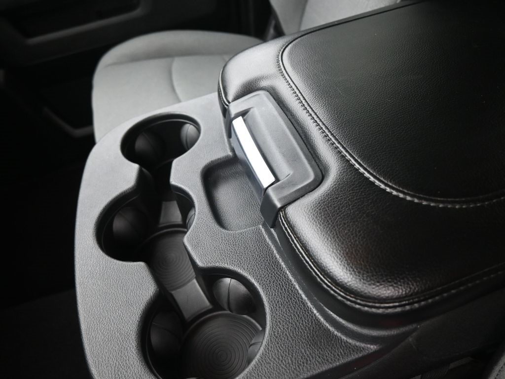 2024 Ram 1500 Classic SLT photo 29