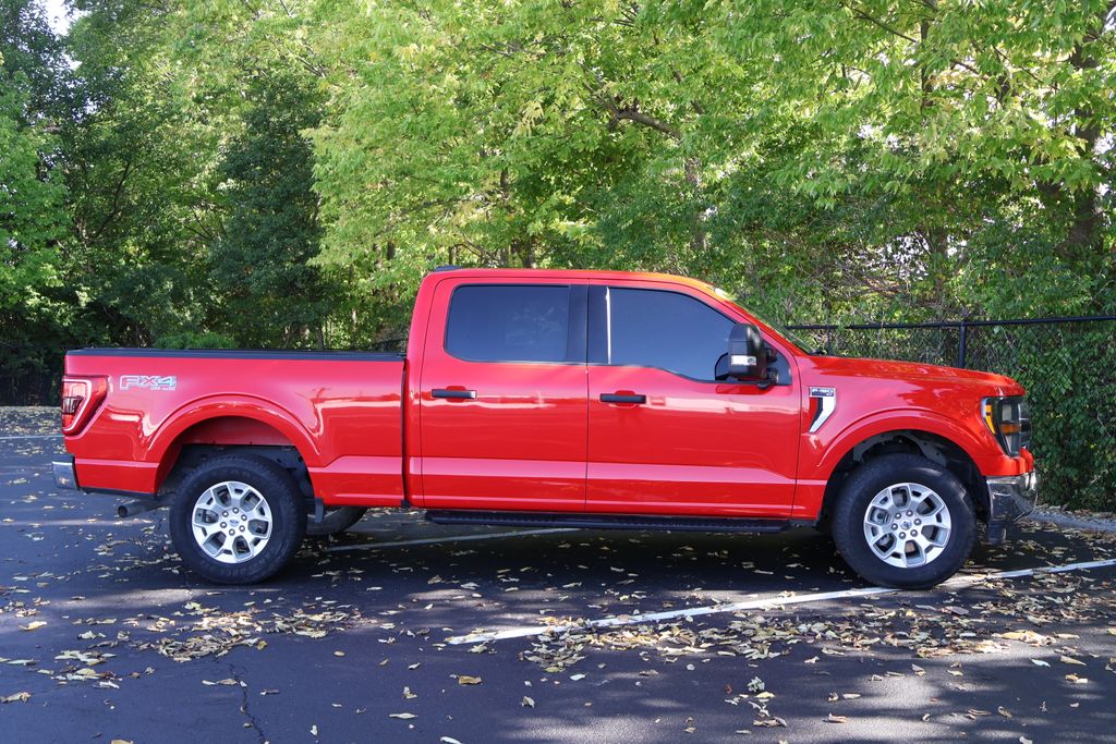 2023 Ford F-150 XLT photo 9