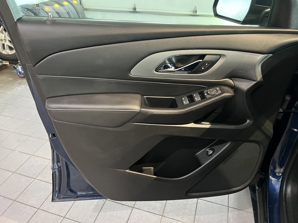 2023 Chevrolet Traverse Cloth 1LT photo 12