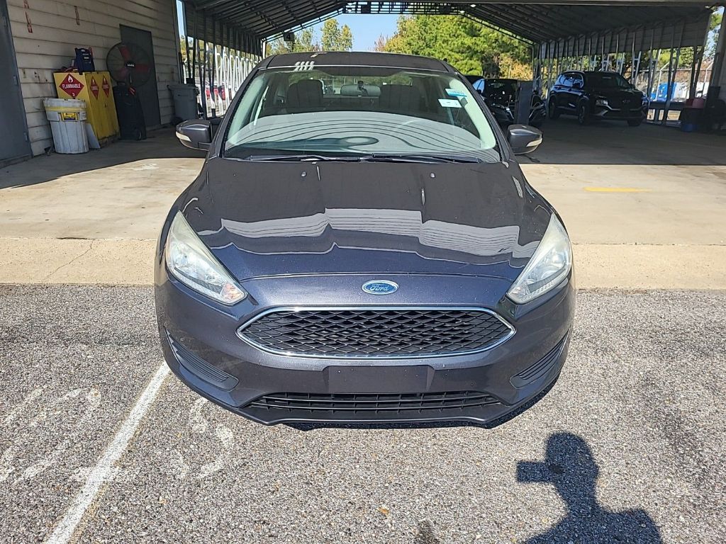 2016 Ford Focus SE photo 3