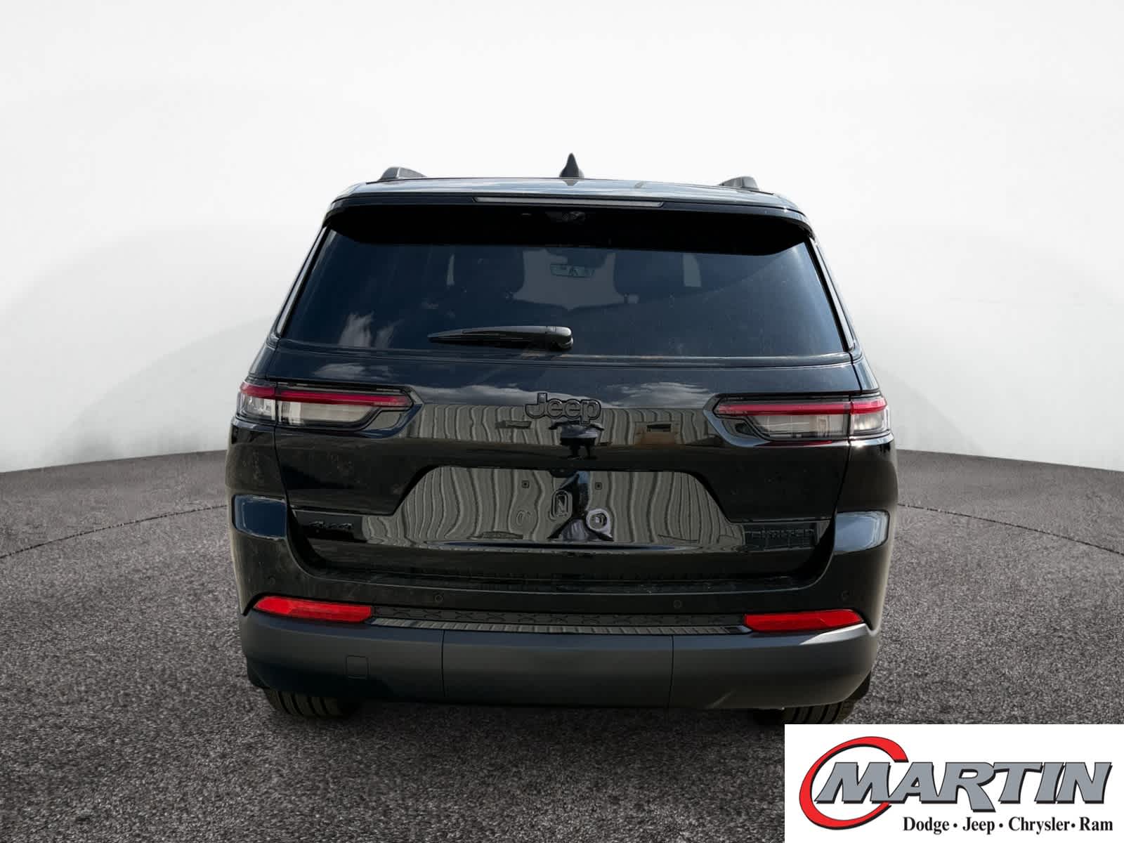 2025 Jeep Grand Cherokee Limited photo 4