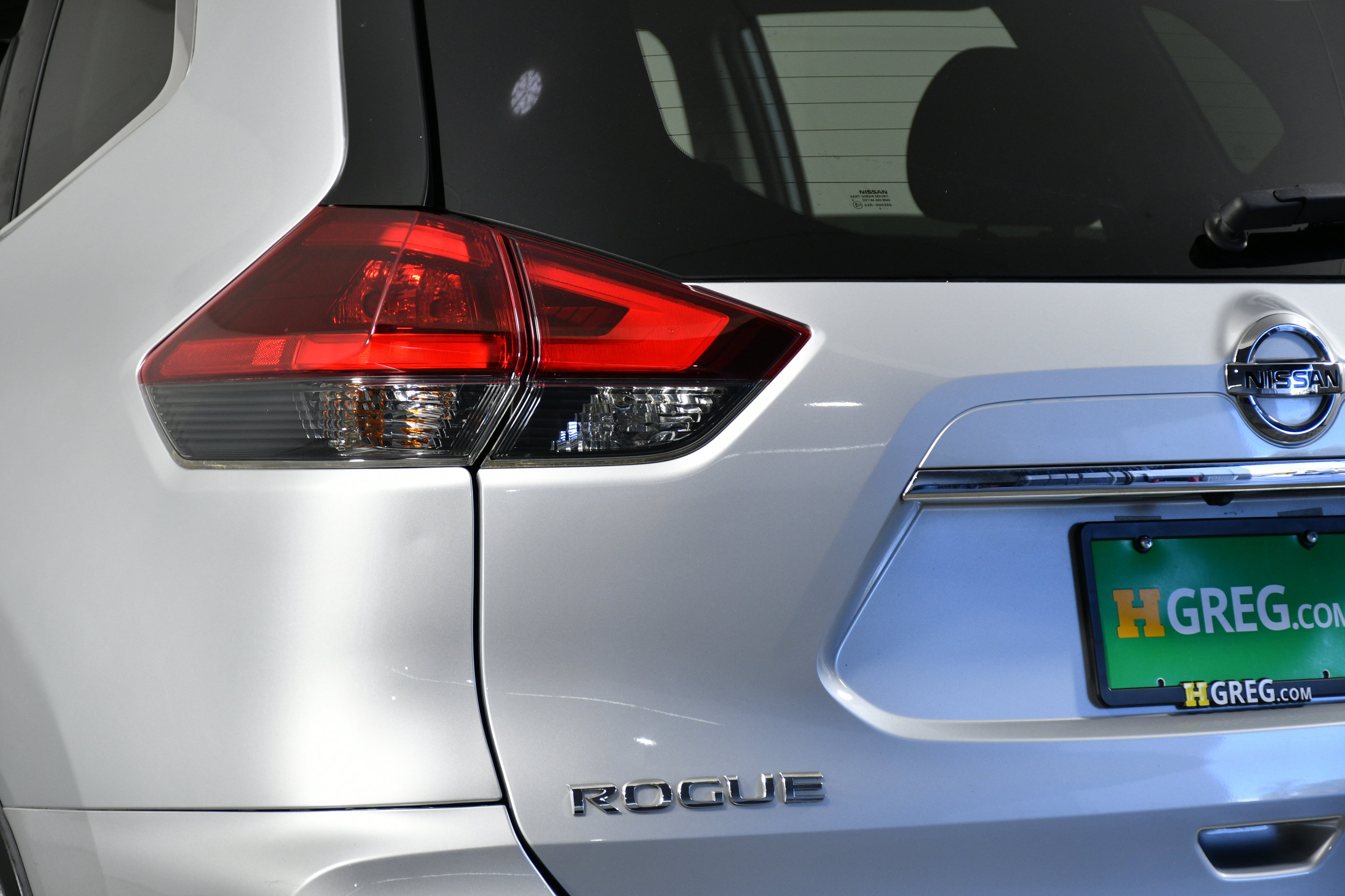 2020 Nissan Rogue SV photo 30