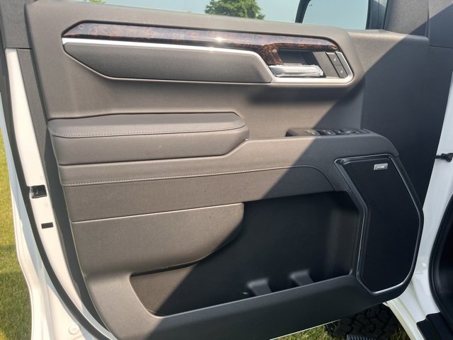 2025 Chevrolet Silverado 1500 photo 13