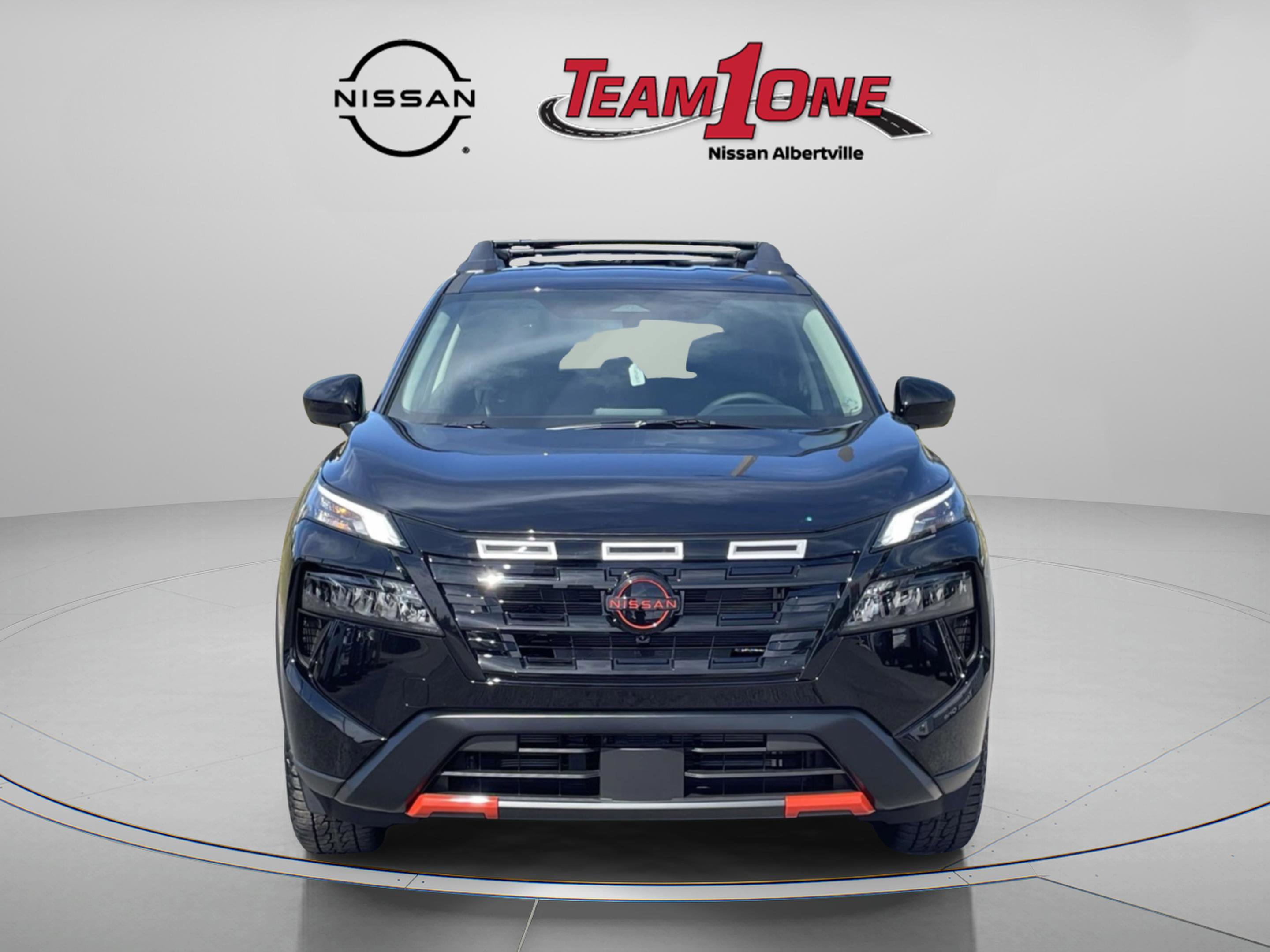 2026 Nissan Rogue SV photo 2